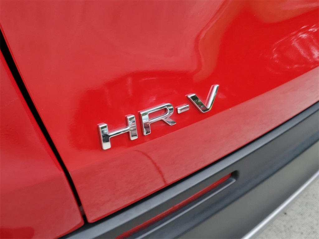 Vehicle image 8 of 29