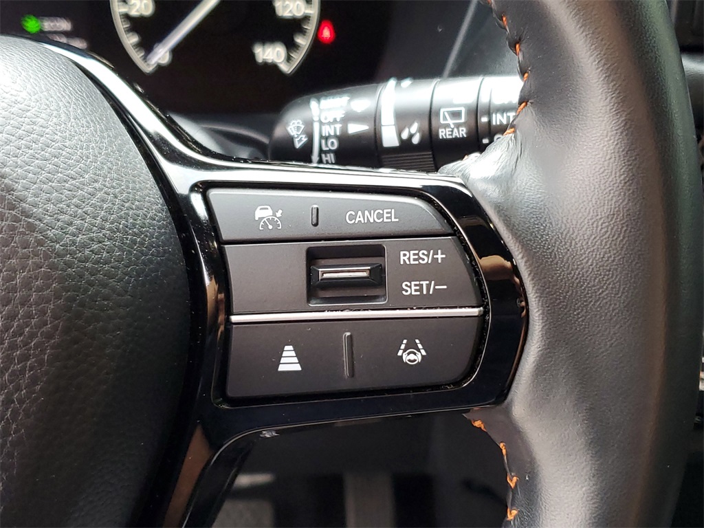 Vehicle image 24 of 29