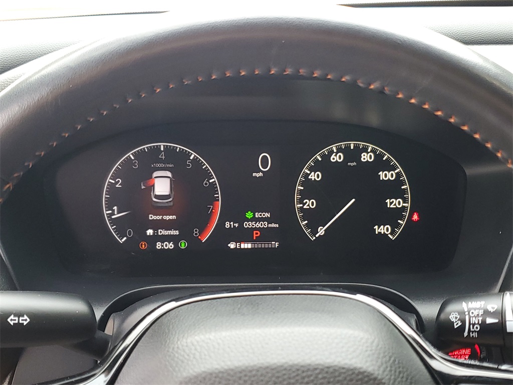 Vehicle image 25 of 29