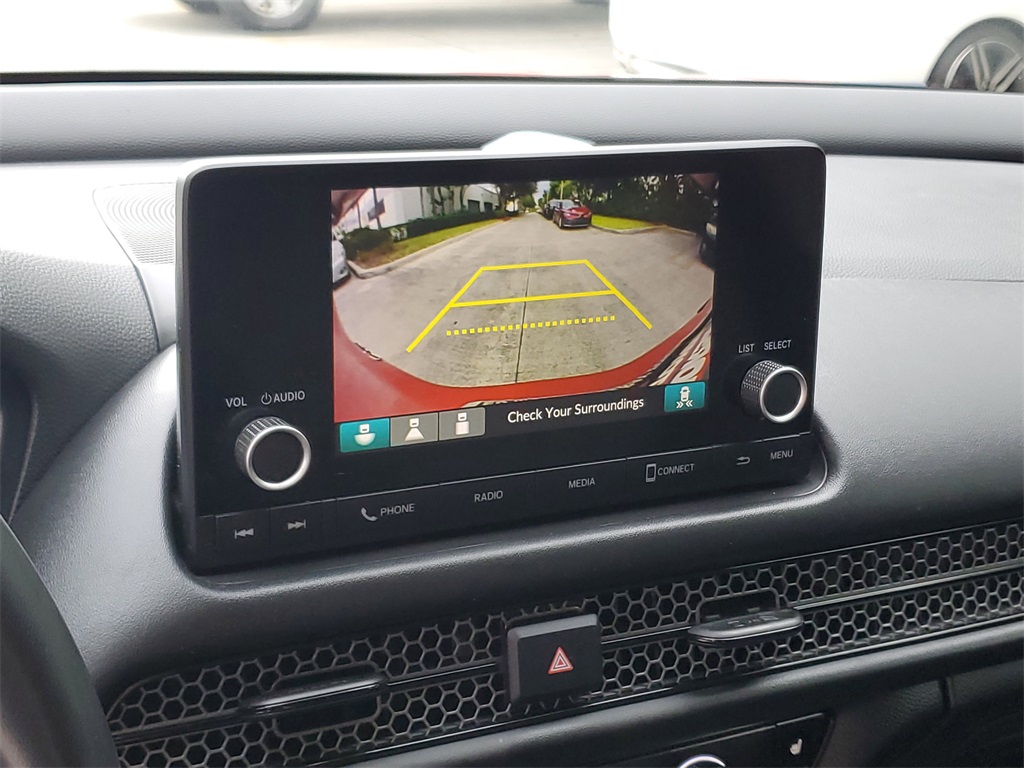 Vehicle image 27 of 29