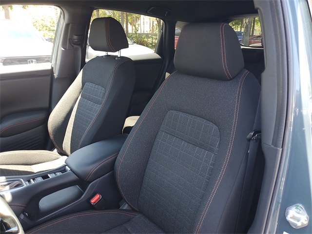 Vehicle image 18 of 30