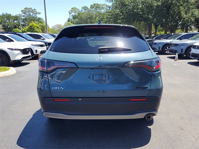 Vehicle image 4 of 30