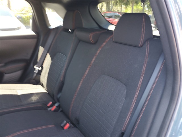 Vehicle image 12 of 30