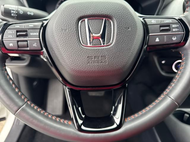 Vehicle image 10 of 21