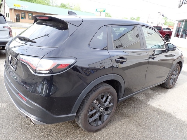 Vehicle image 3 of 26