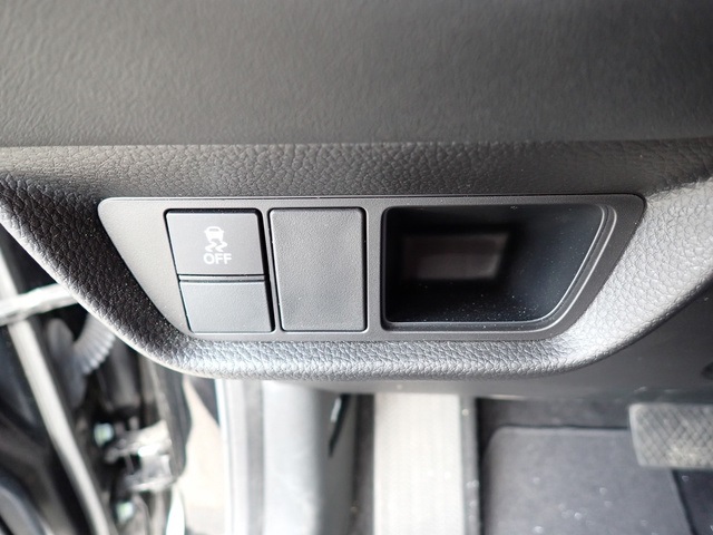Vehicle image 19 of 26