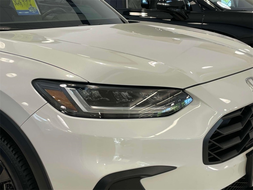 Vehicle image 7 of 30