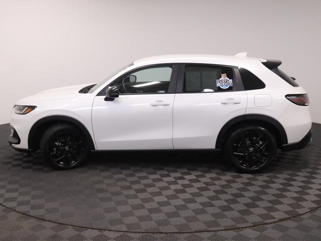 Vehicle image 2 of 26