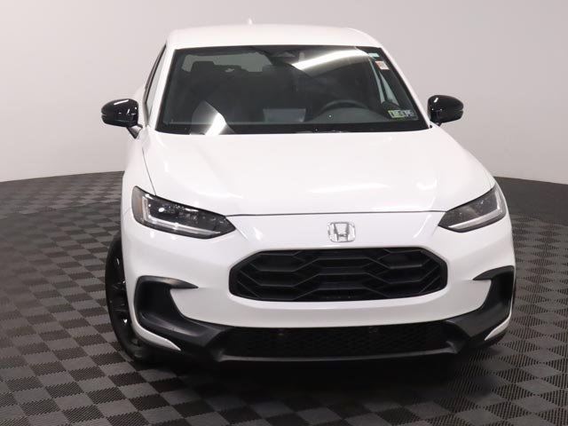 Vehicle image 3 of 26
