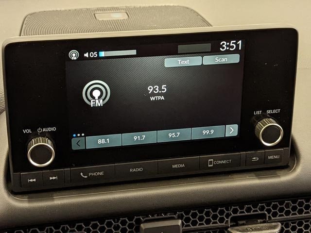 Vehicle image 10 of 26