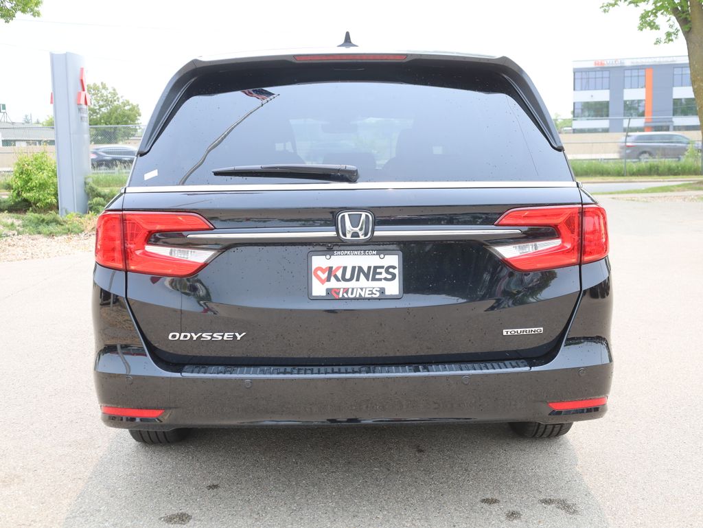 Vehicle image 7 of 54