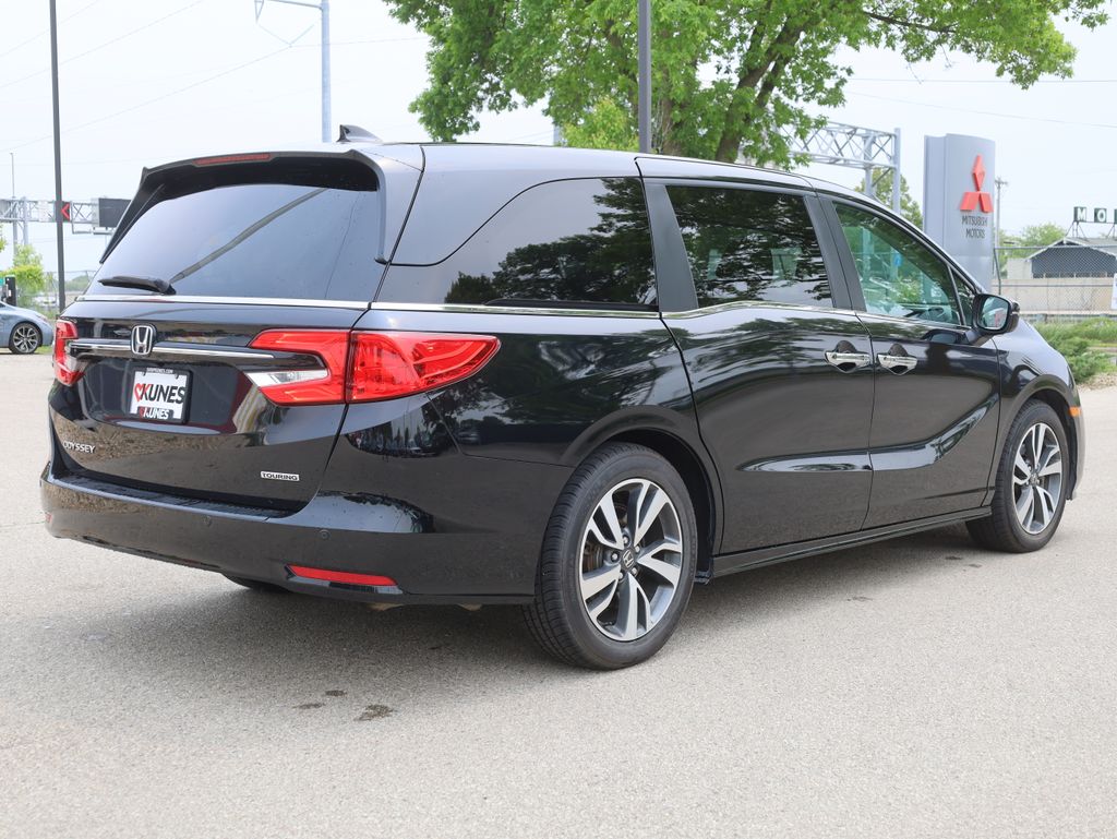 Vehicle image 6 of 54