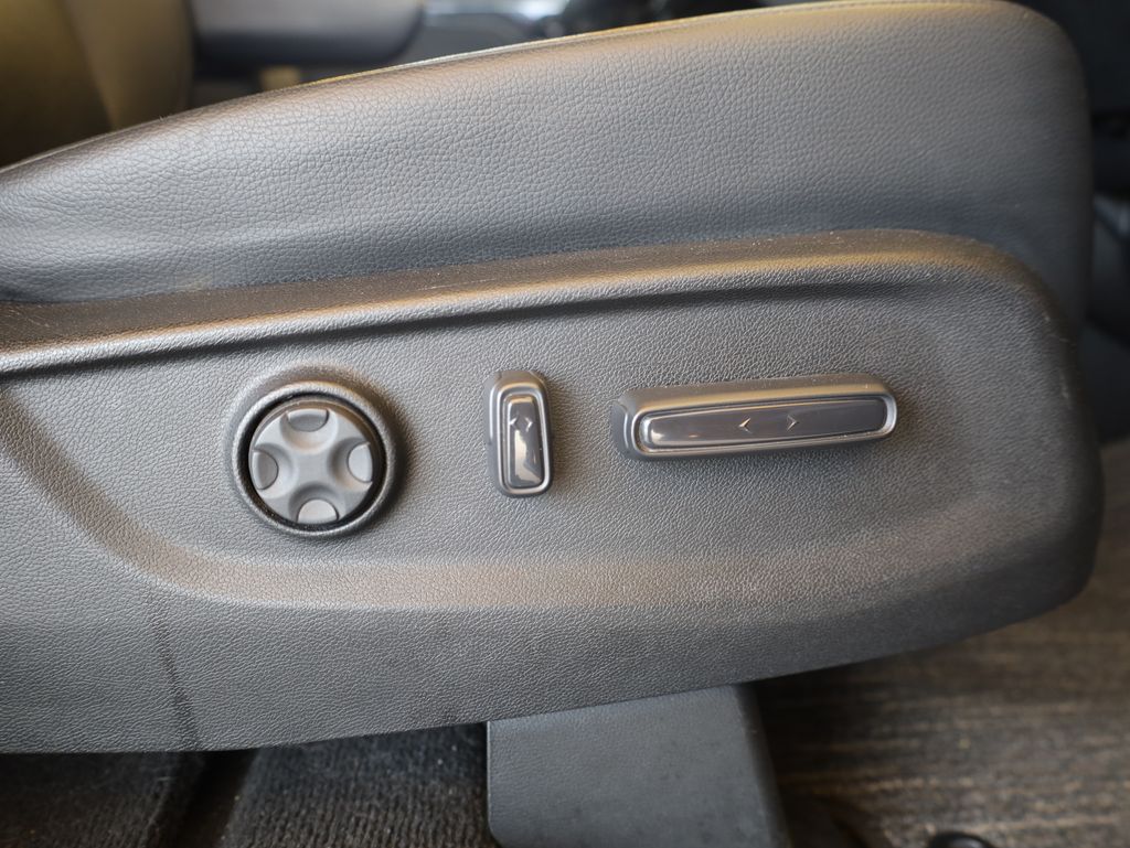 Vehicle image 12 of 54