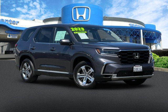 2023 Honda Pilot EX-L 8 Passenger Image 3 of 37