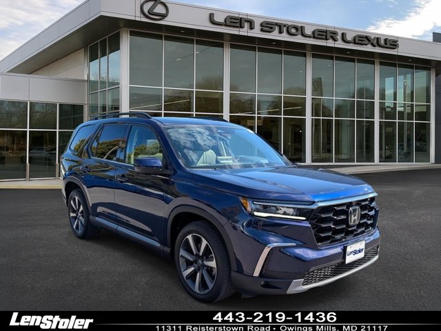 2023 Honda Pilot Elite Image 3 of 36