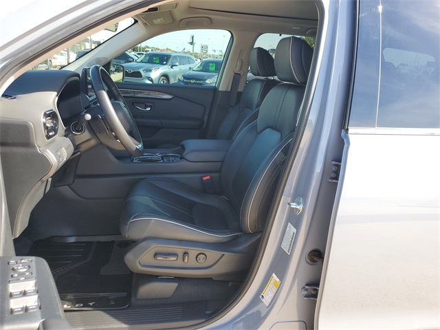 2023 Honda Pilot Elite Image 9 of 26