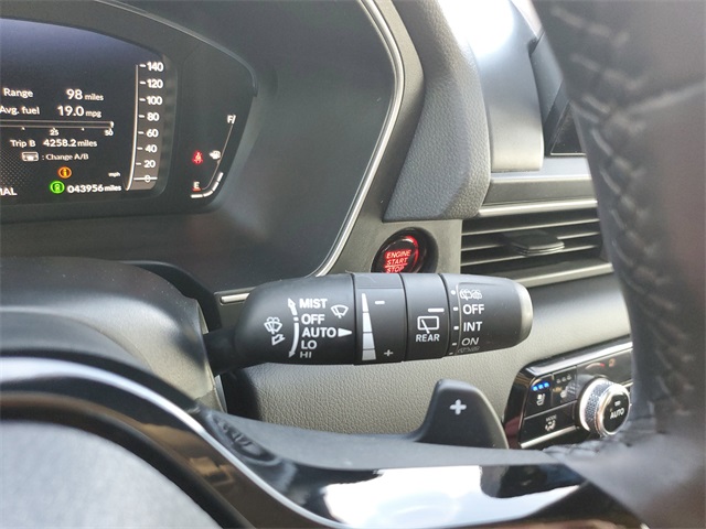 2023 Honda Pilot Elite Image 25 of 26