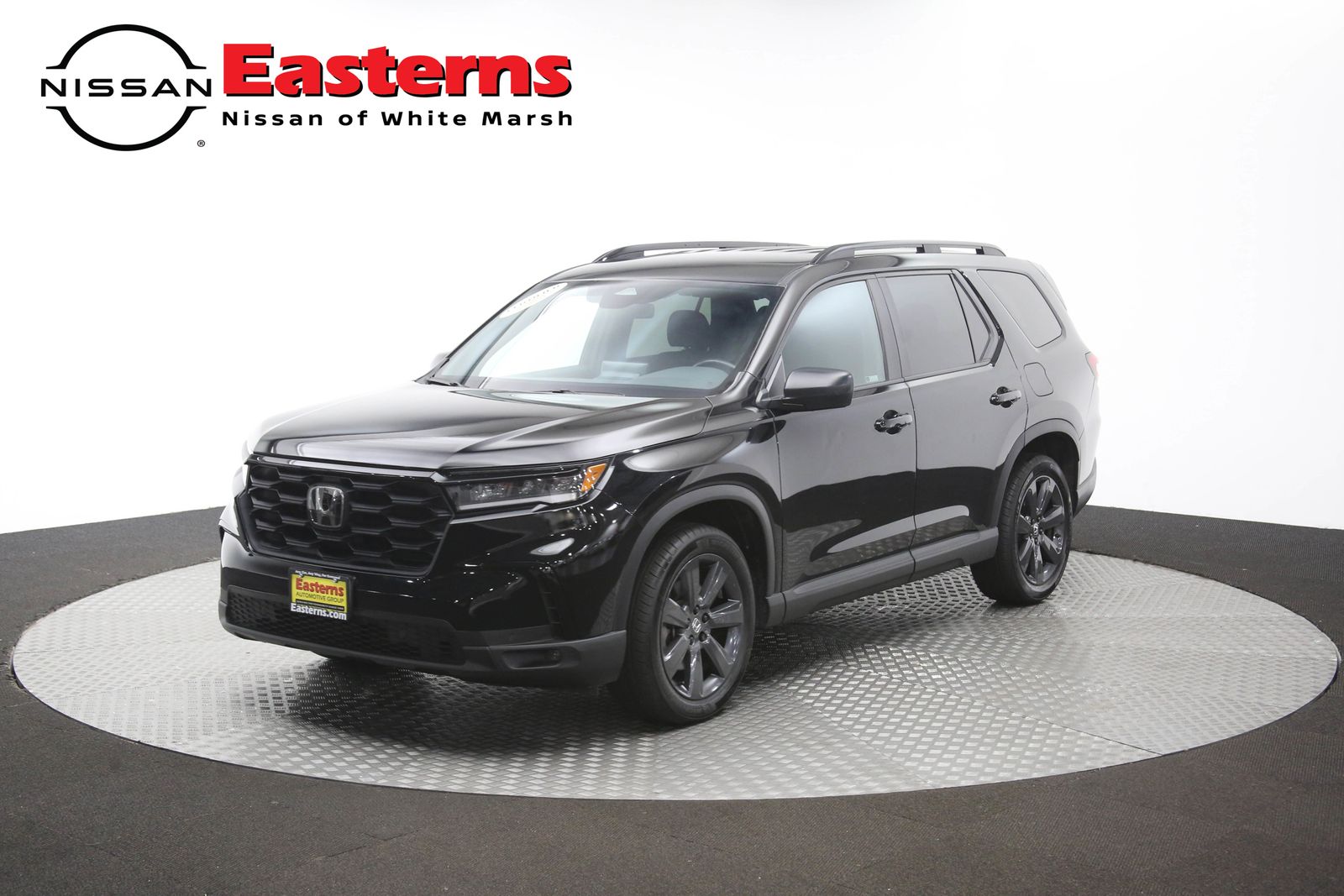 2023 Honda Pilot Sport Image 3 of 64