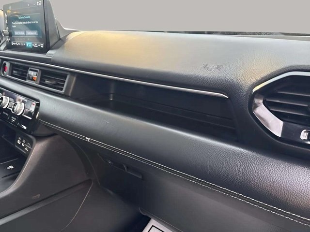 2023 Honda Pilot Touring Image 14 of 34