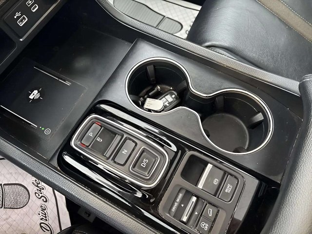 2023 Honda Pilot Touring Image 18 of 34