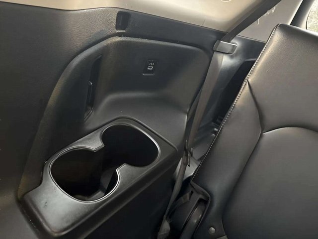 2023 Honda Pilot Touring Image 30 of 34