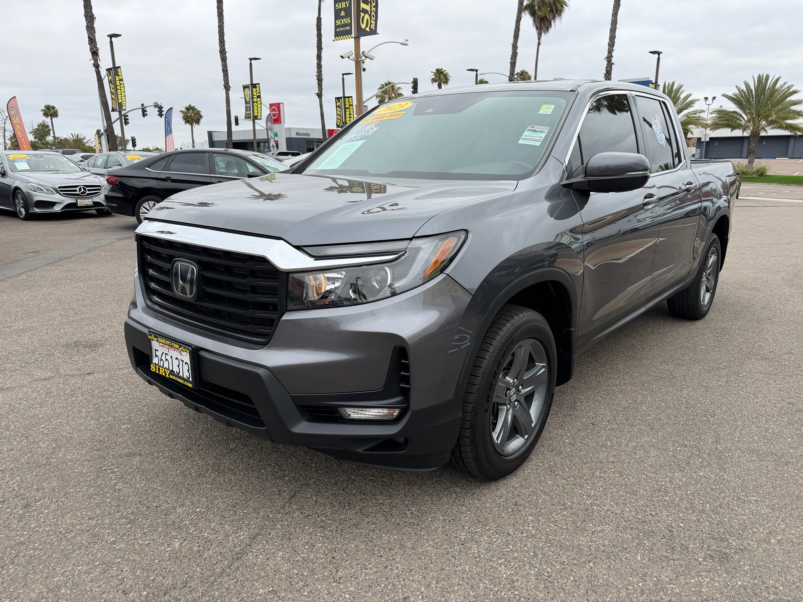 2023 Honda Ridgeline RTL Image 1 of 33