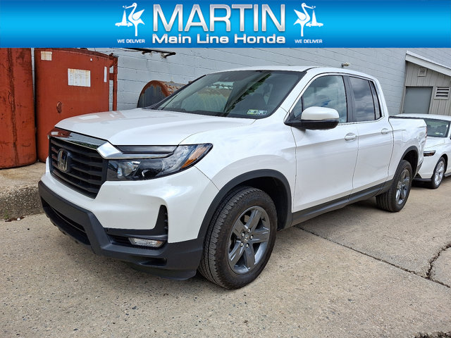 Vehicle image 1 of 5
