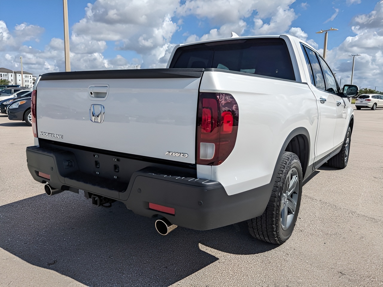 Vehicle image 41 of 44