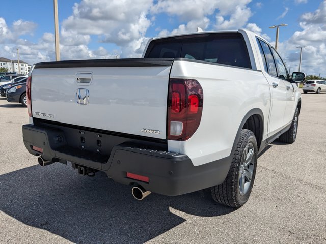 Vehicle image 7 of 44