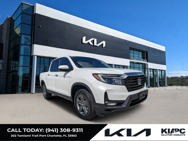 Vehicle image 5 of 44
