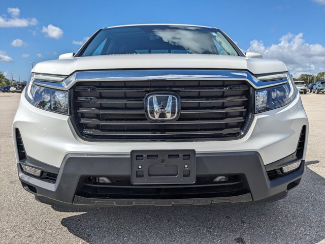 Vehicle image 2 of 44