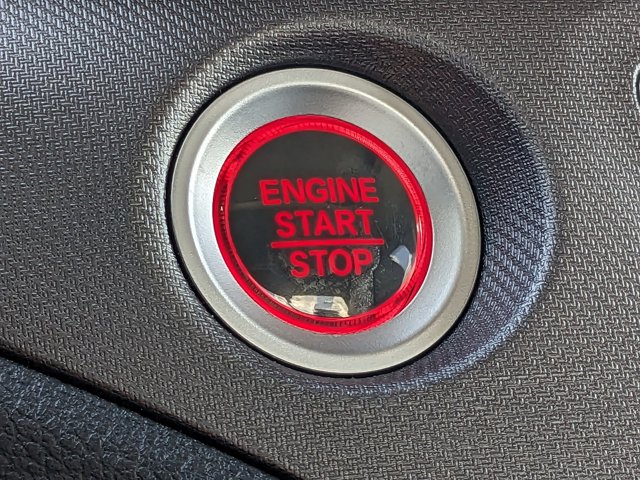 Vehicle image 29 of 44