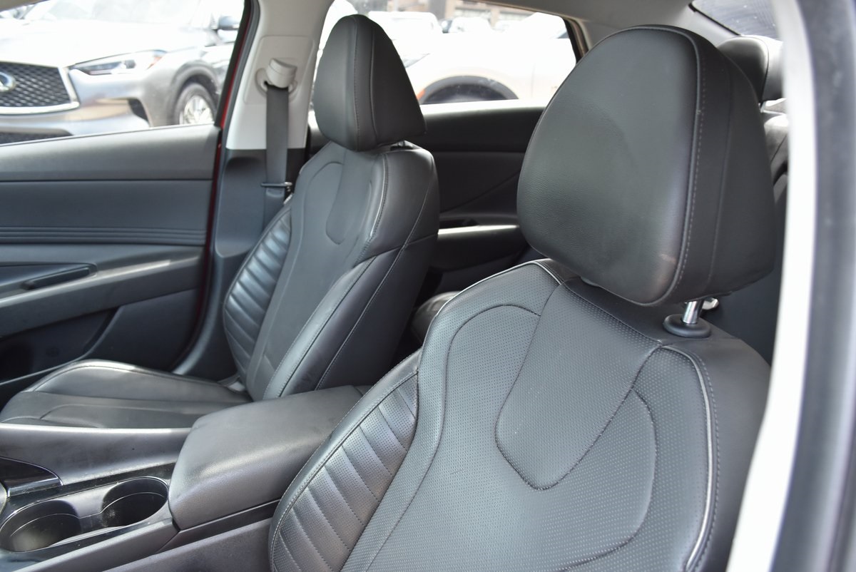 Vehicle image 11 of 36