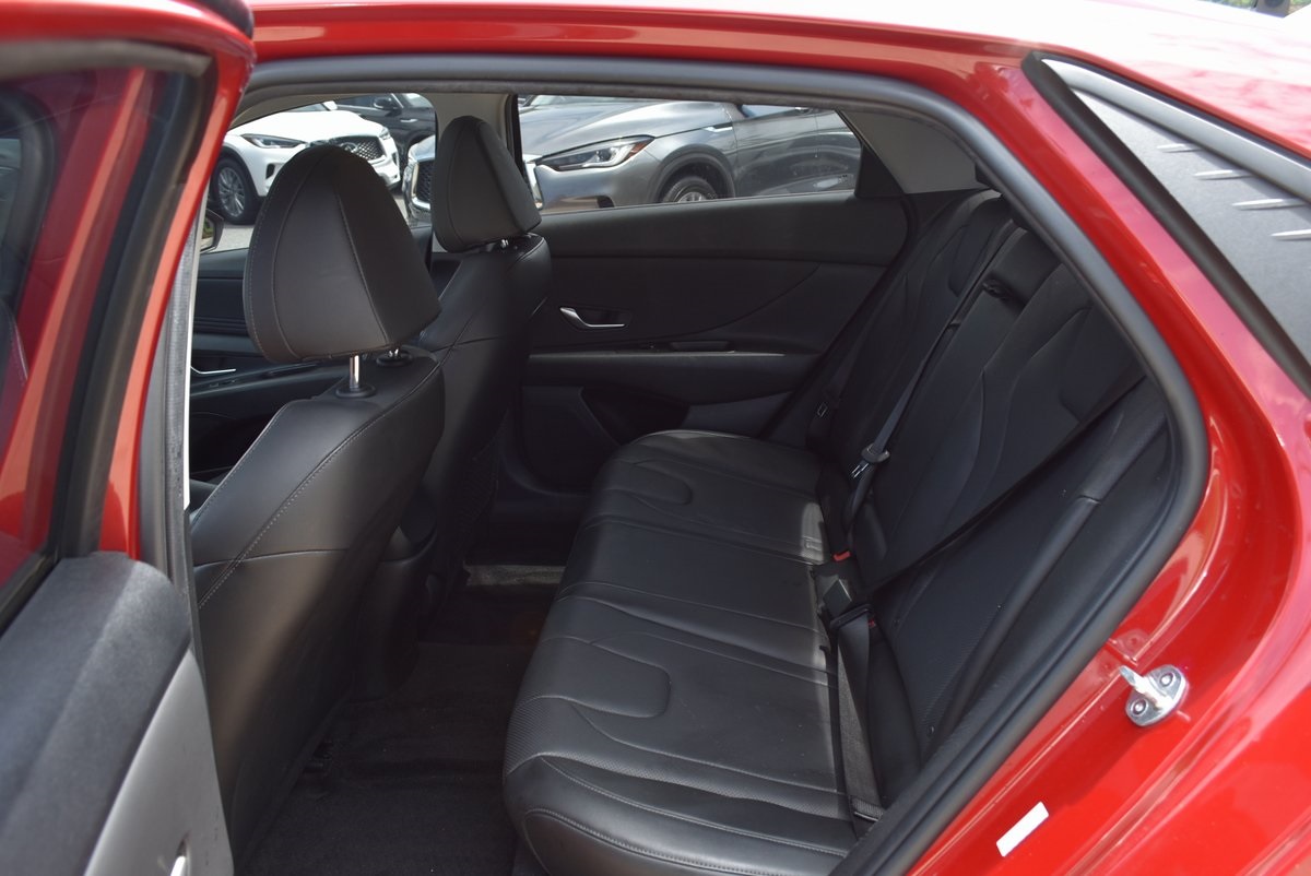 Vehicle image 14 of 36