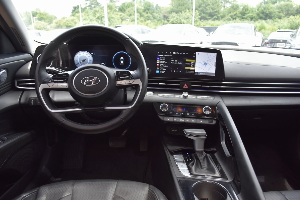 Vehicle image 15 of 36