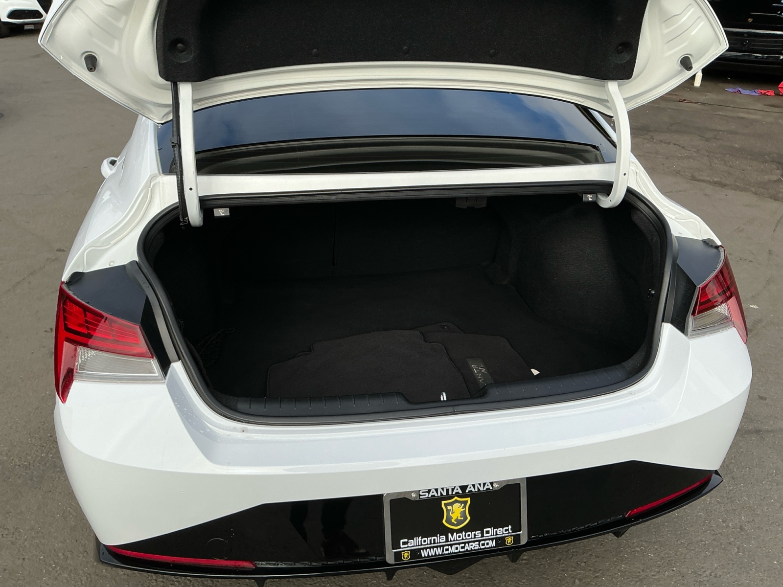 2023 Hyundai Elantra N Line Image 12 of 28