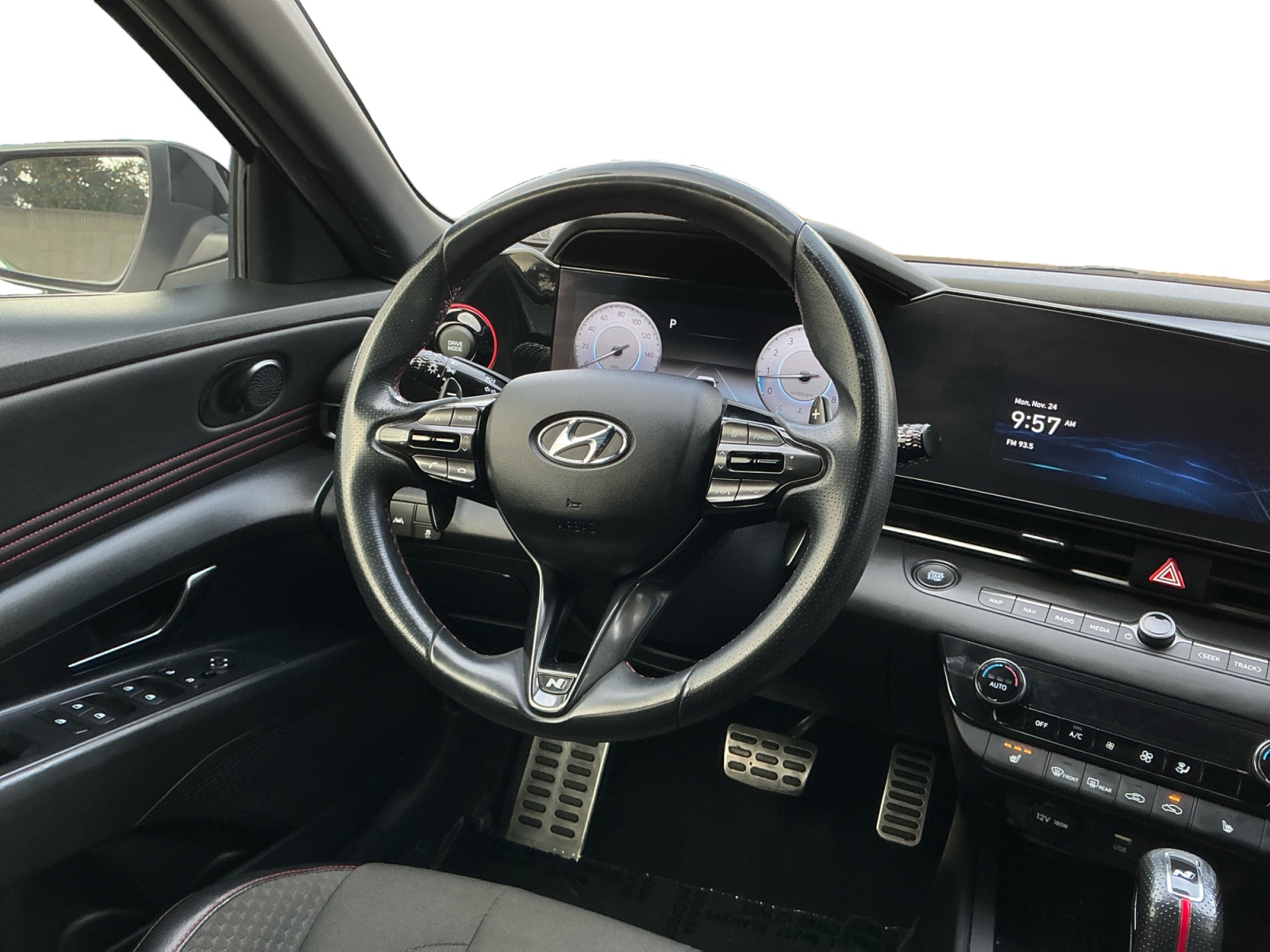 2023 Hyundai Elantra N Line Image 20 of 28