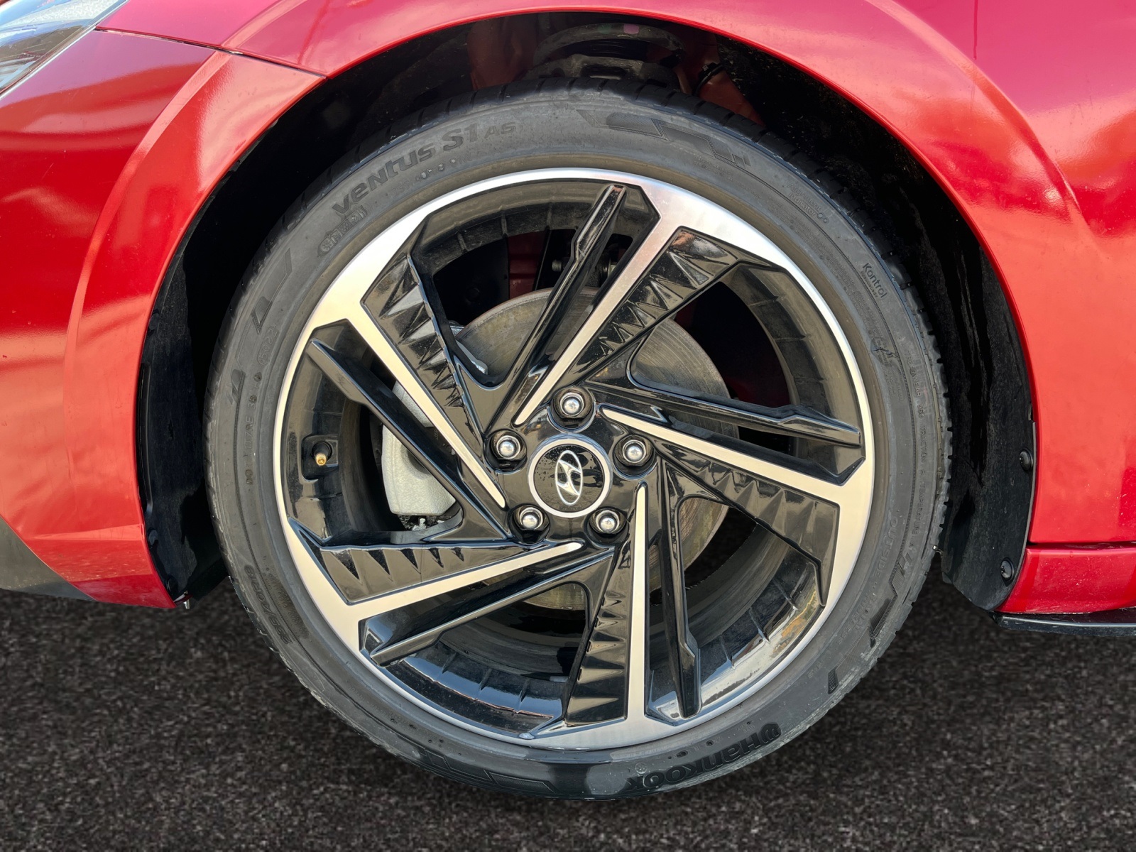 Vehicle image 15 of 40