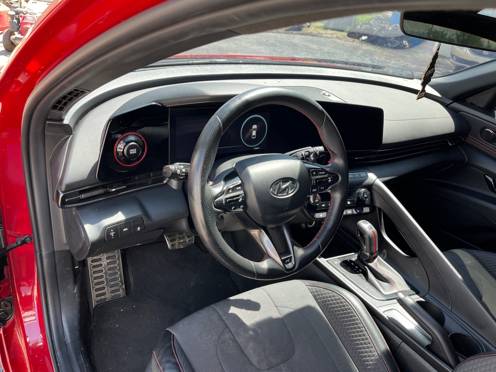 Vehicle image 20 of 40