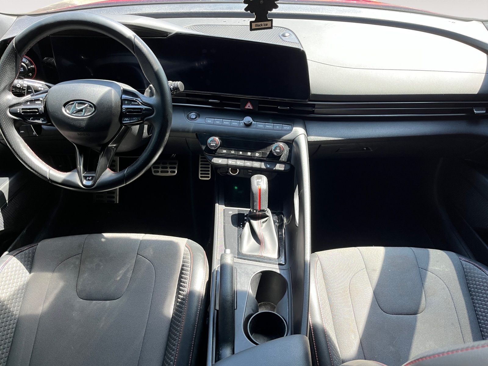 Vehicle image 12 of 40