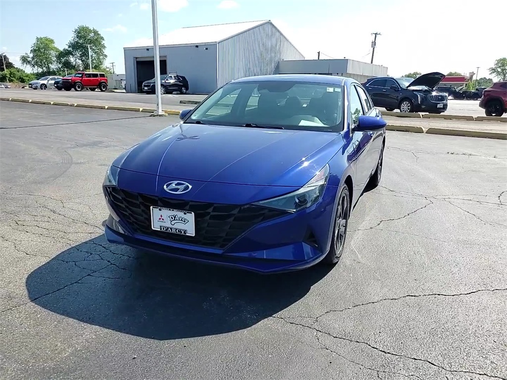 Vehicle image 2 of 35