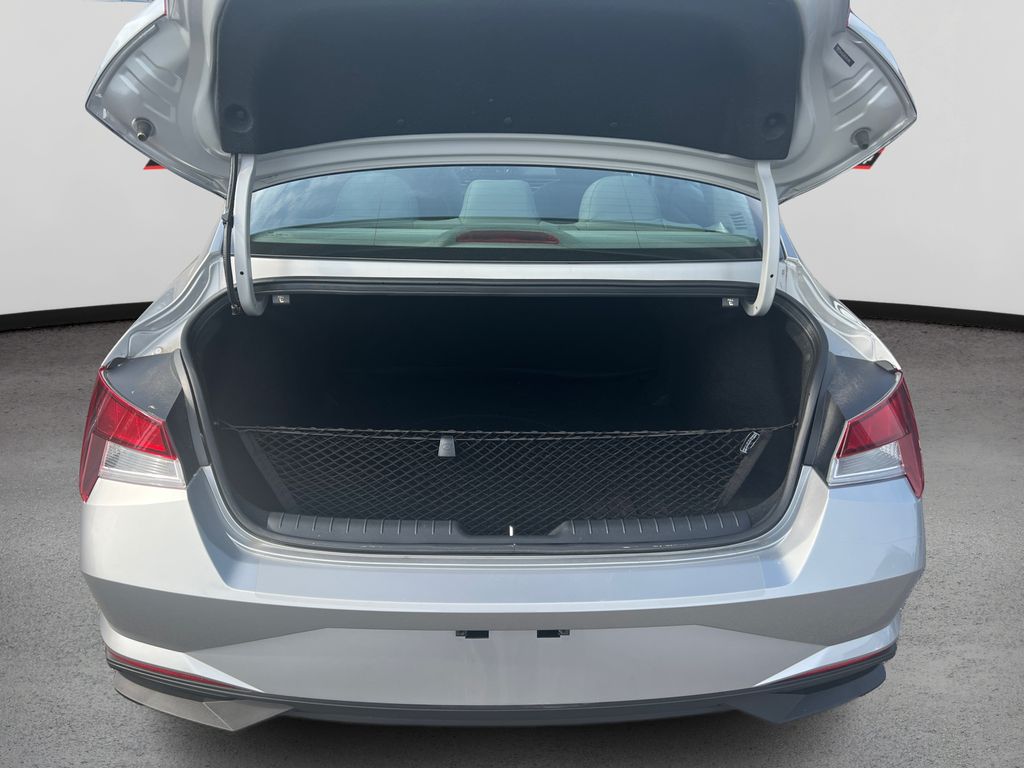 Vehicle image 10 of 33