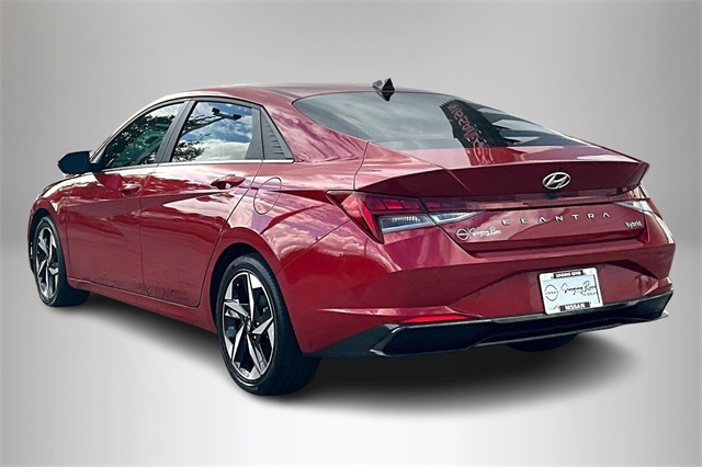 2023 Hyundai Elantra Hybrid Limited Image 6 of 32