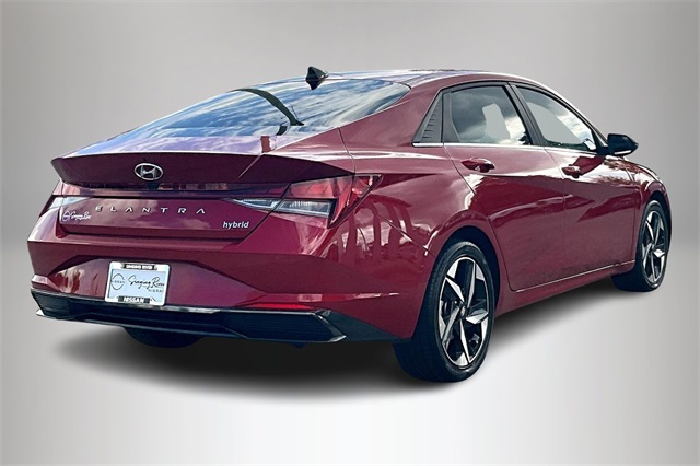 2023 Hyundai Elantra Hybrid Limited Image 4 of 32