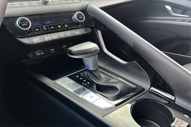 2023 Hyundai Elantra Hybrid Limited Image 23 of 32