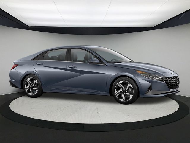 Vehicle image 6 of 21