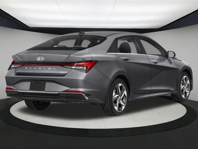 Vehicle image 10 of 21