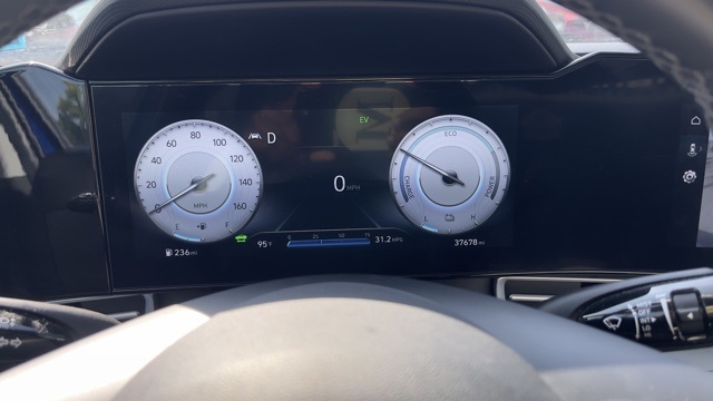Vehicle image 16 of 29