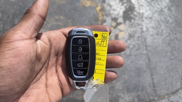 Vehicle image 18 of 29