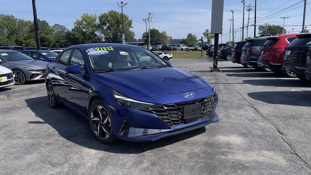 Vehicle image 3 of 29